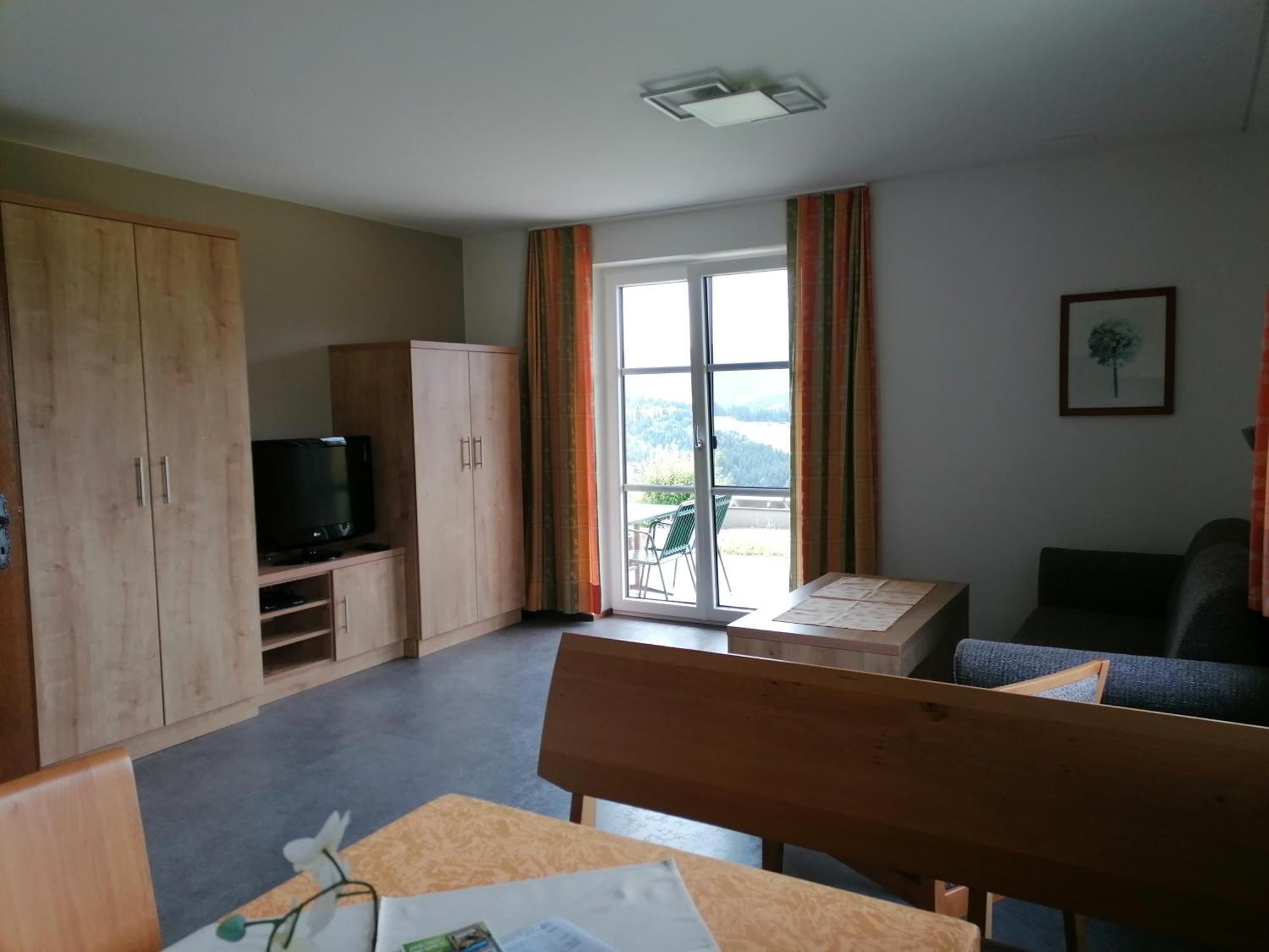 Apartmenthaus Oberlehen アプテナウ エクステリア 写真