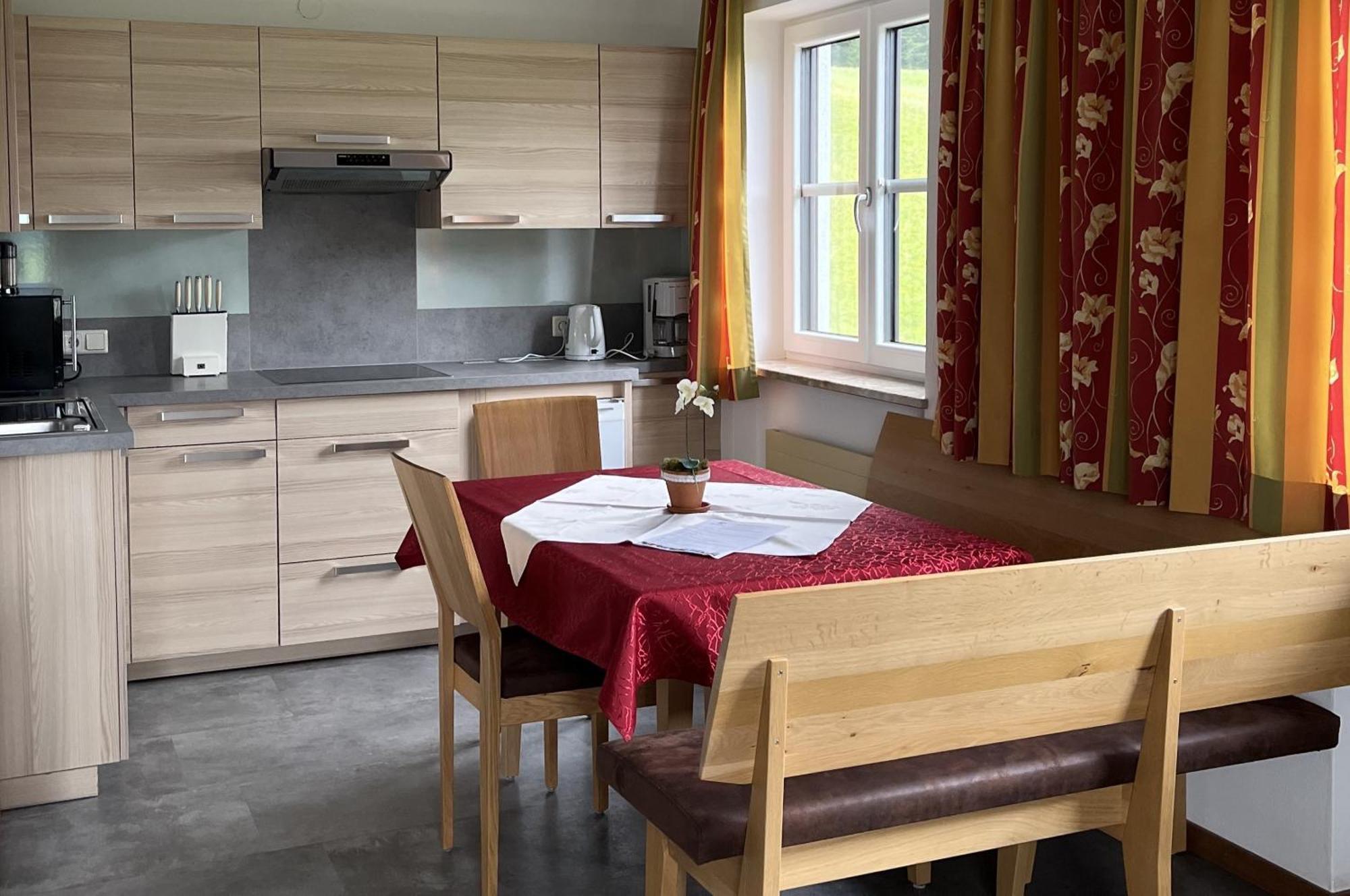 Apartmenthaus Oberlehen アプテナウ エクステリア 写真