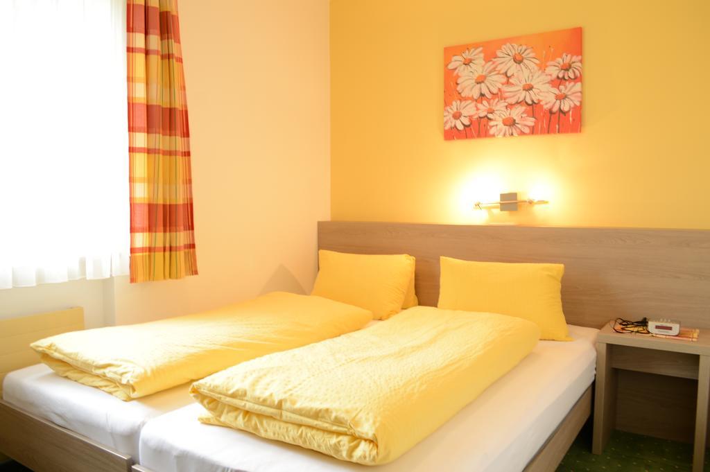 Apartmenthaus Oberlehen アプテナウ エクステリア 写真