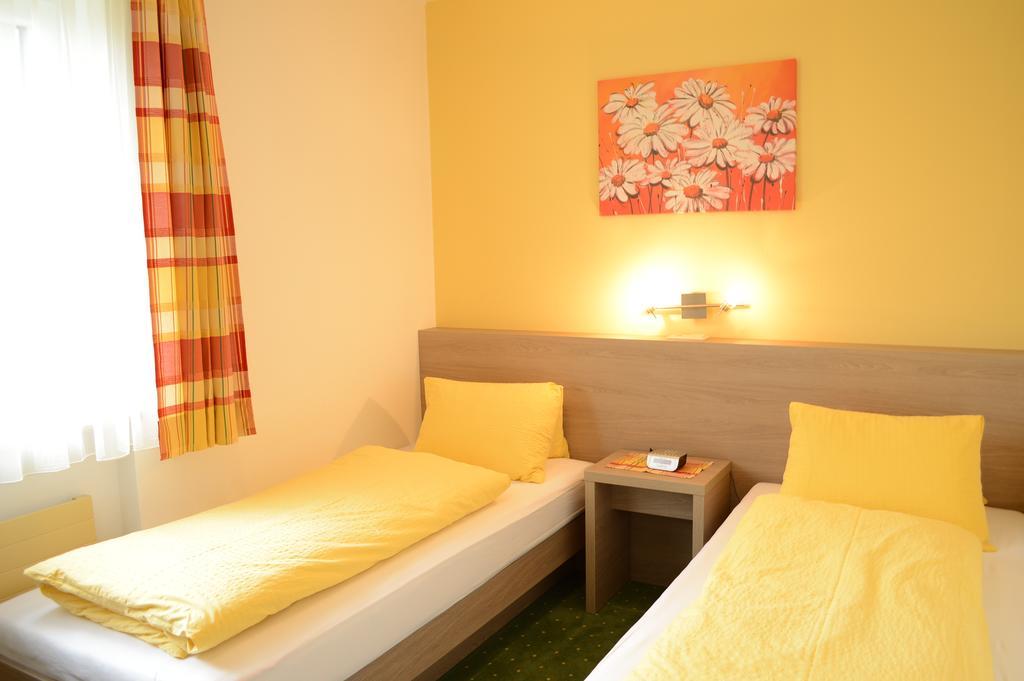 Apartmenthaus Oberlehen アプテナウ エクステリア 写真